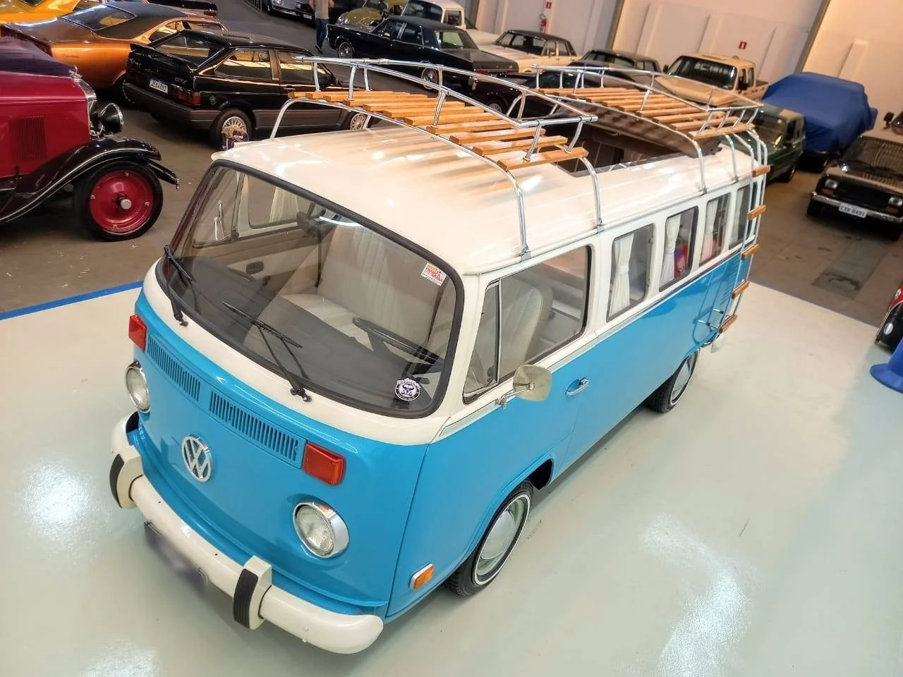 VW T2 baywindow bus camper van 1984 — Brazilian Classic Cars