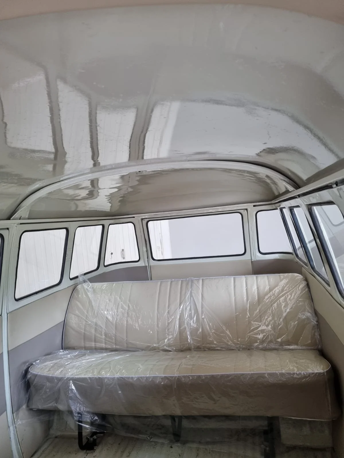 T1 split window bus 1975 — Brazilian Classic Cars