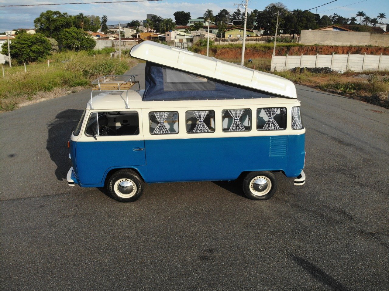 vw baywindow camper van (10).jpeg