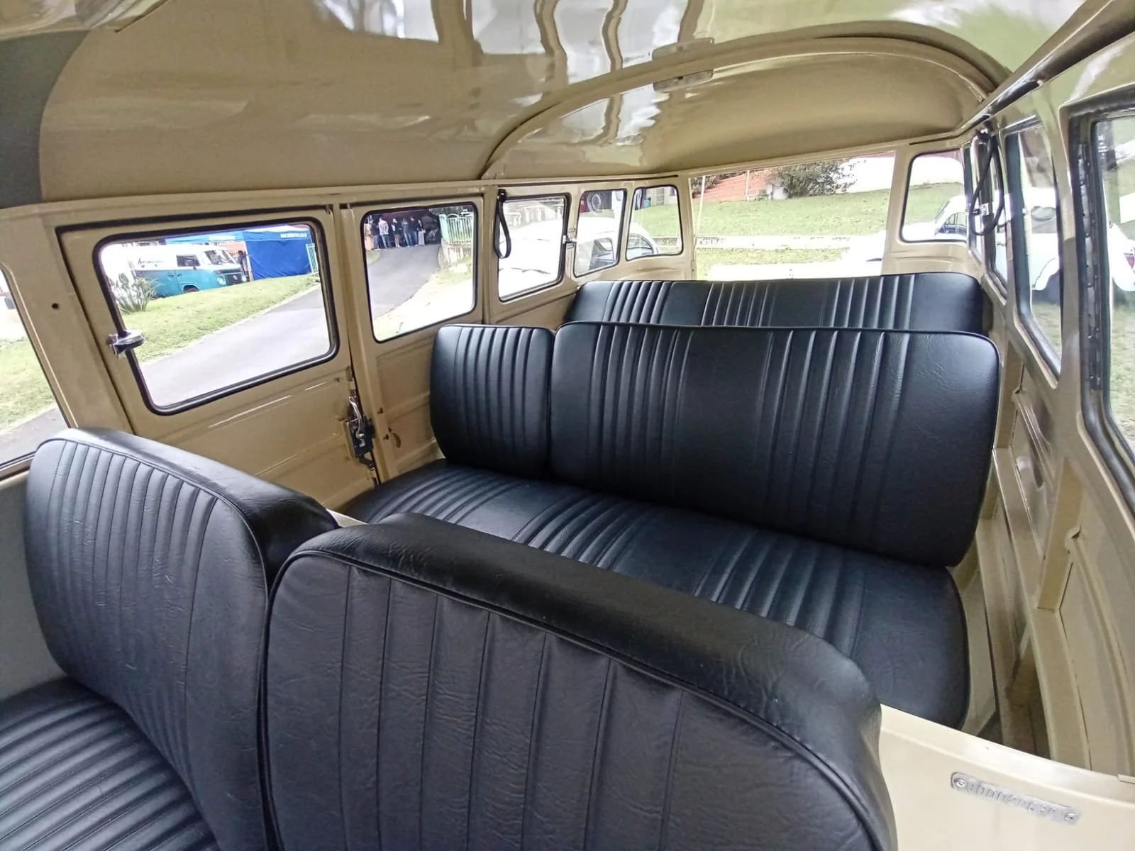 T1 split window bus 1974 — Brazilian Classic Cars