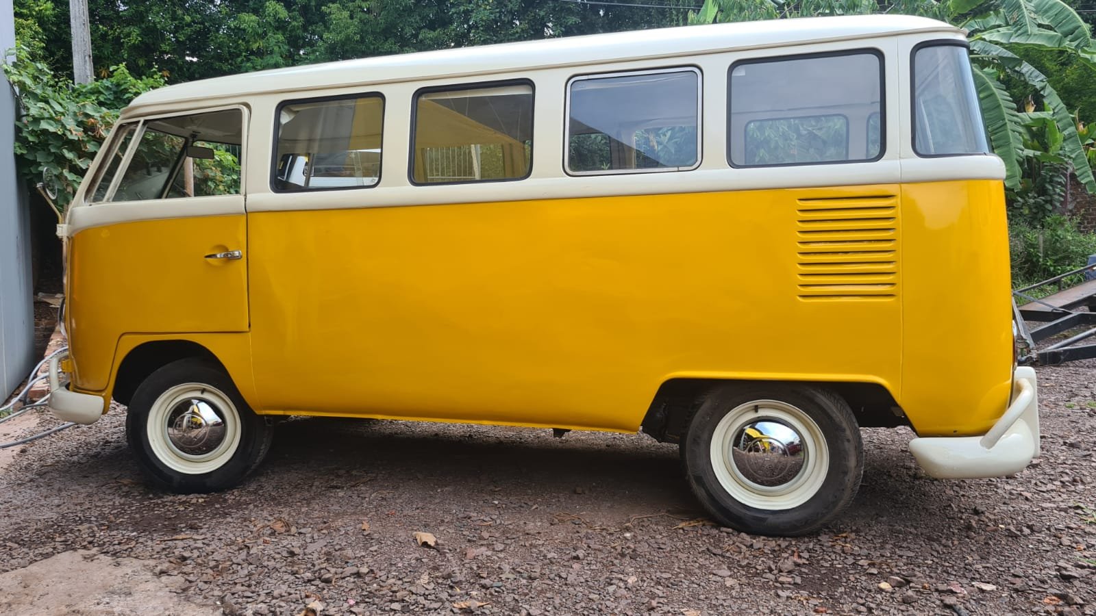 vw_t1_splitwindow_bus_for_sale (21).jpeg