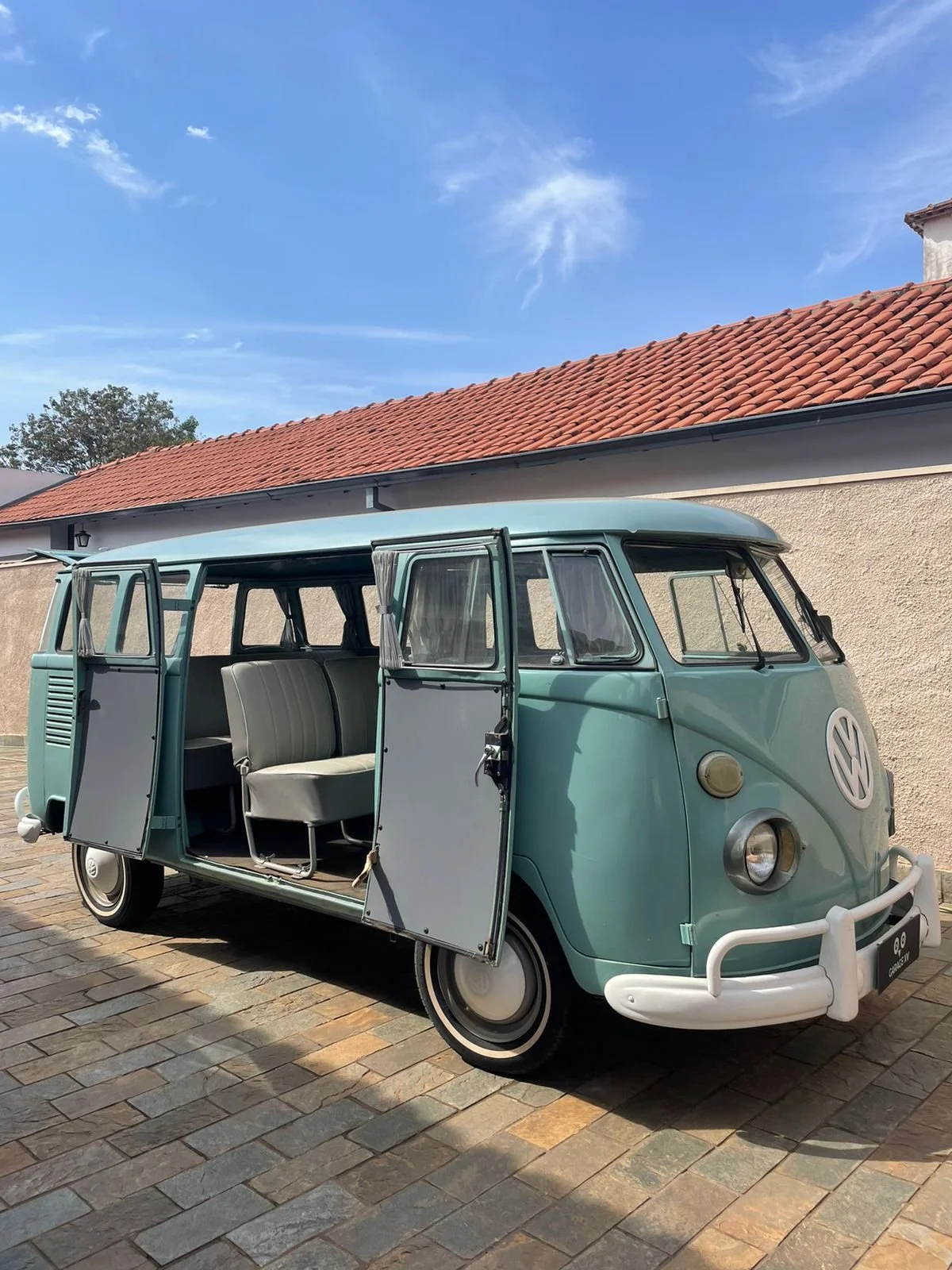 VW T1 split window bus 1966 — Brazilian Classic Cars