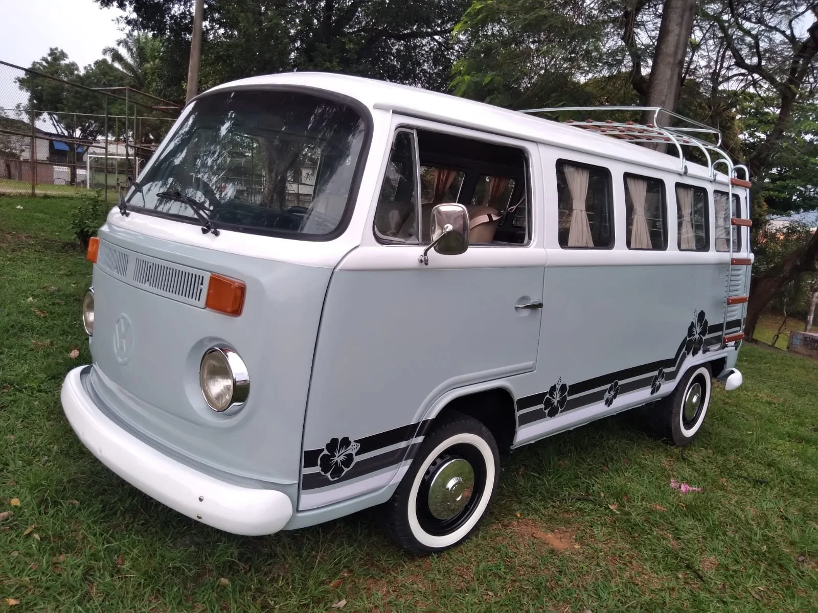 VW T2 baywindow bus camper van 1988 — Brazilian Classic Cars
