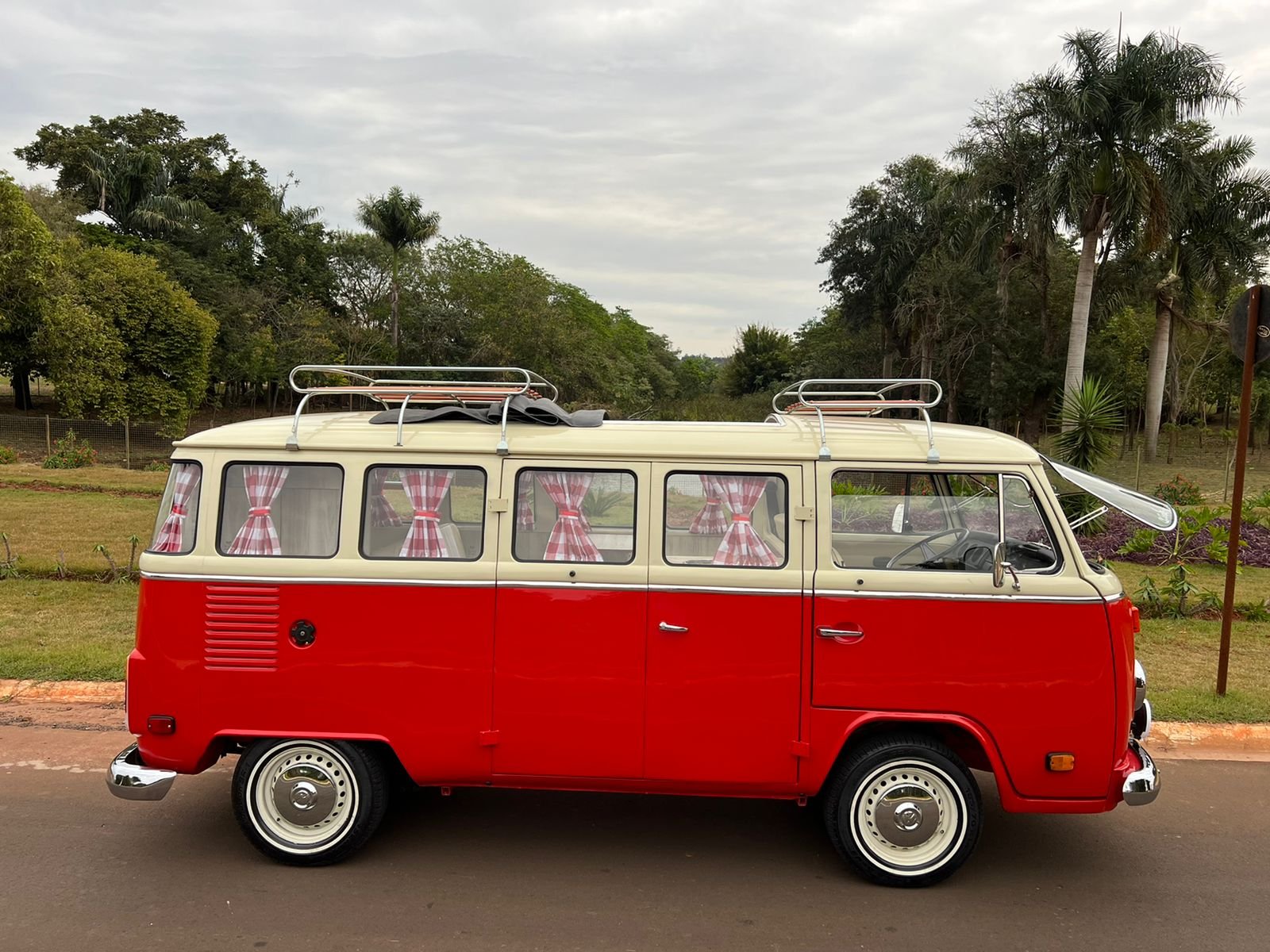 vw_baywindow_camper_van (5).jpeg