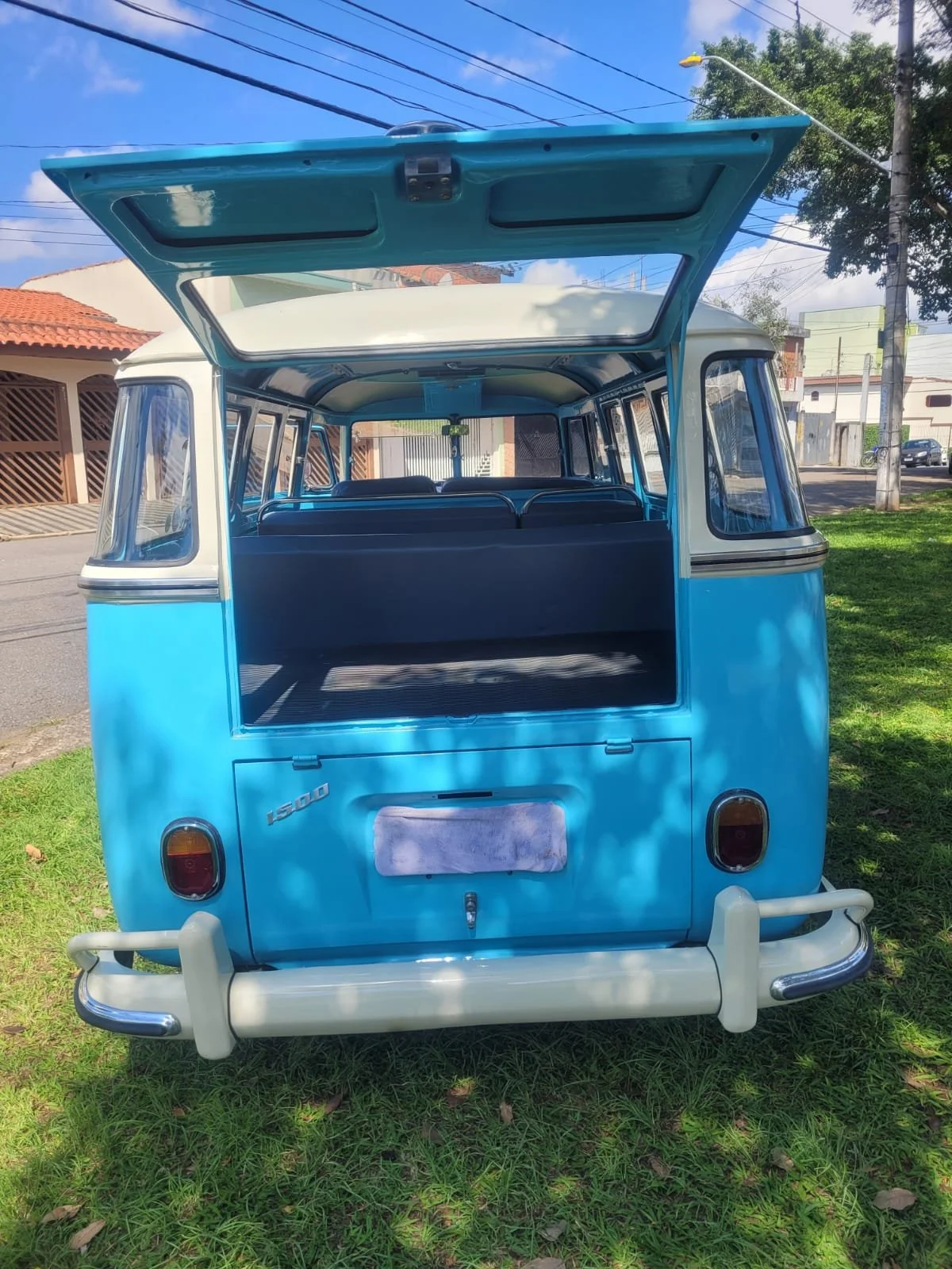 VW T1 Splitwindow Bus — Brazilian Classic Cars