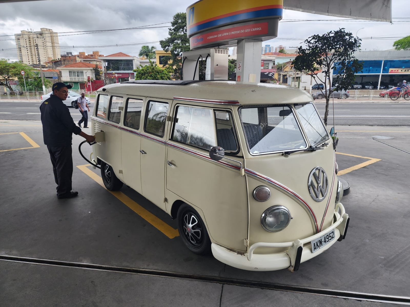 t1_bus_buy (7).jpeg