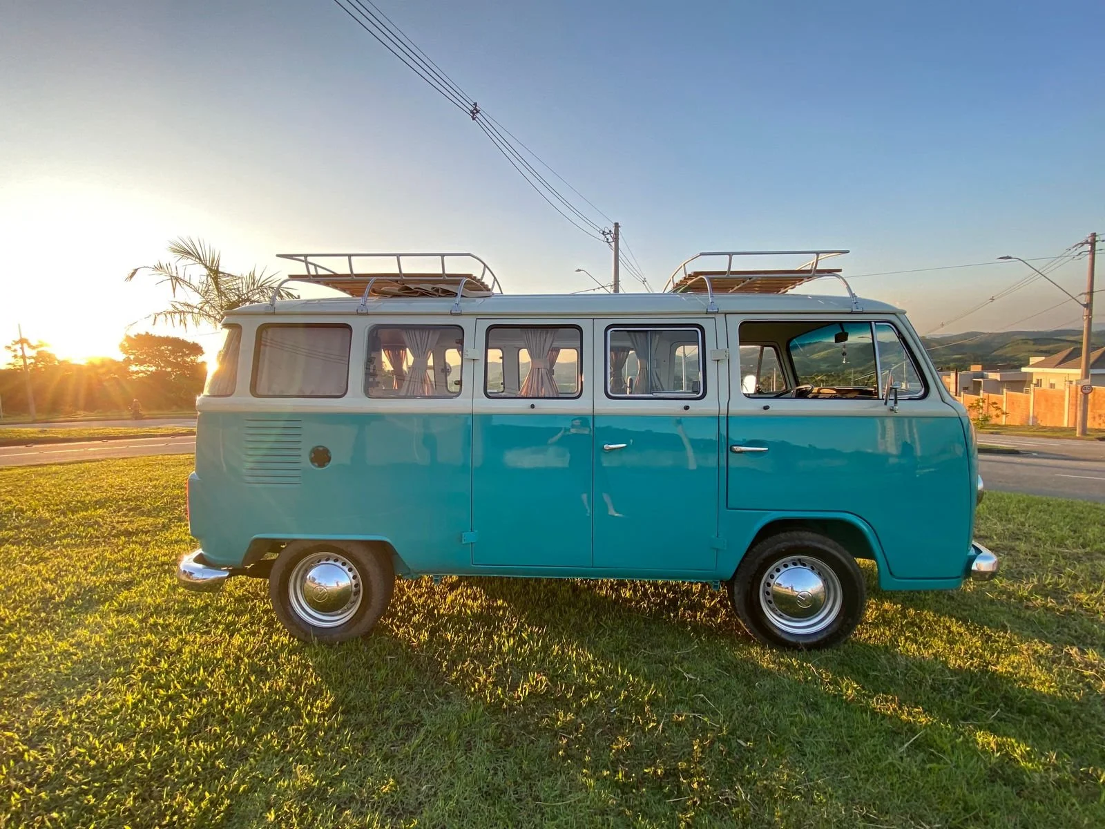 VW T2 baywindow bus camper van 1990 — Brazilian Classic Cars