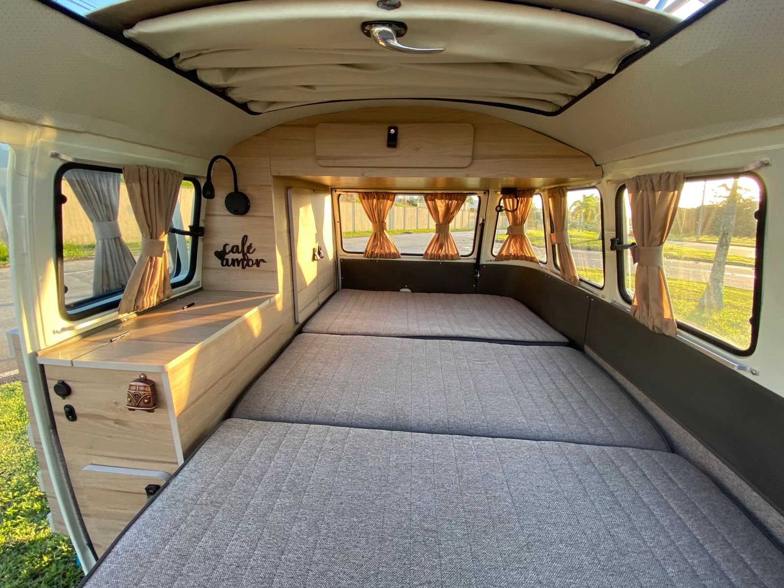 vw_t2_baywindow_bus_camper_van (10).jpeg