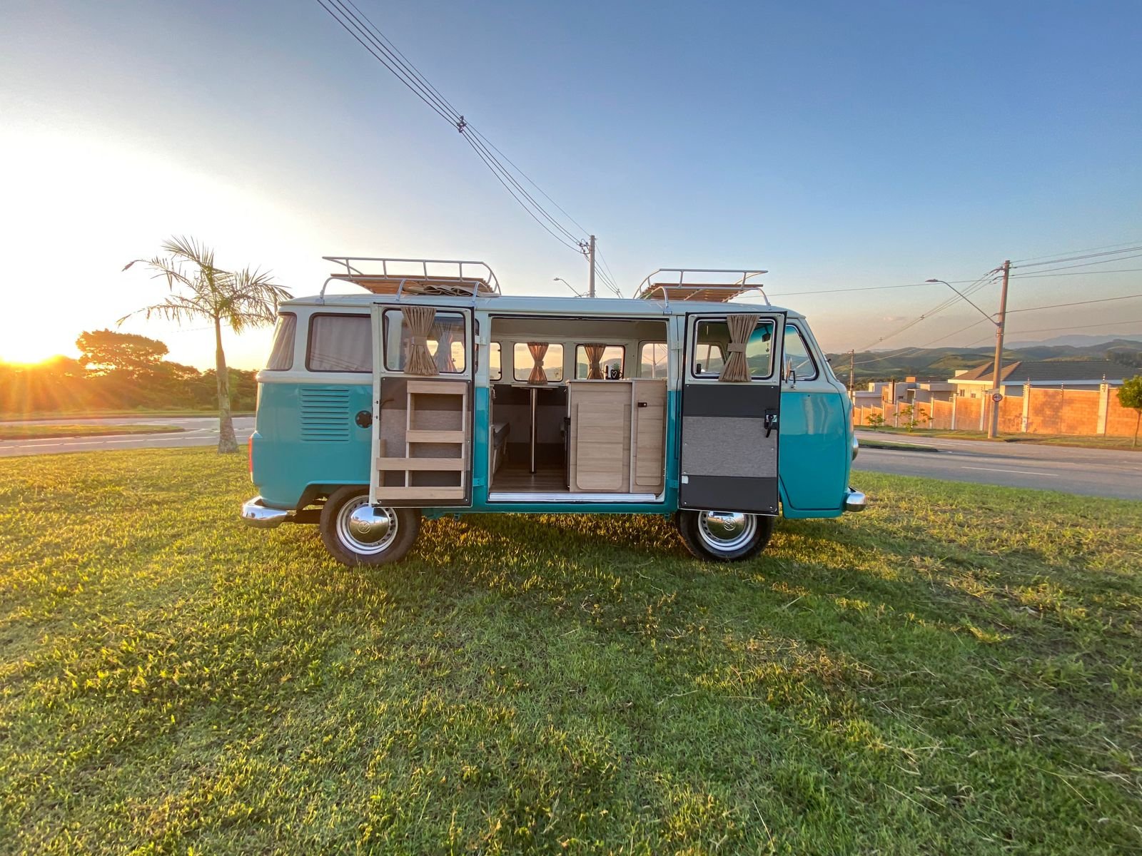 vw_t2_baywindow_bus_camper_van (16).jpeg