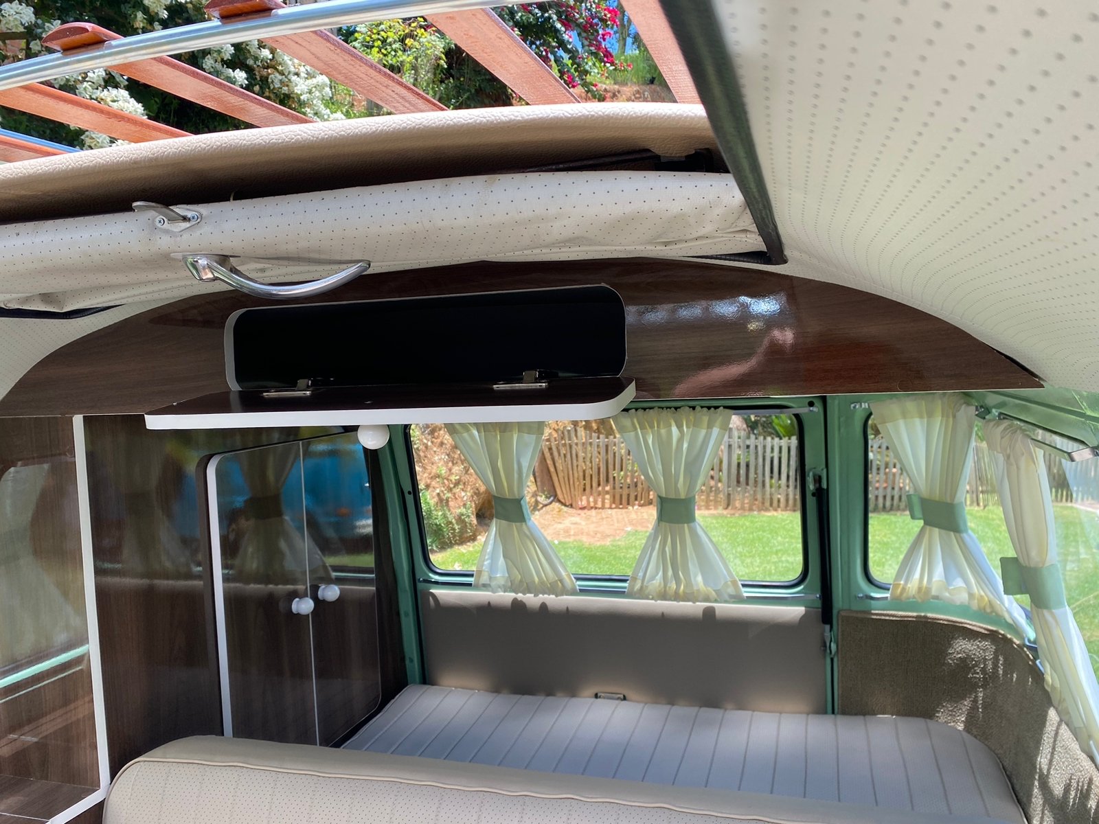 baywindow_camper_van (10).jpeg