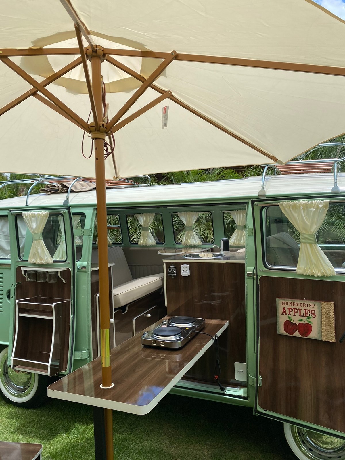 baywindow_camper_van (13).jpeg