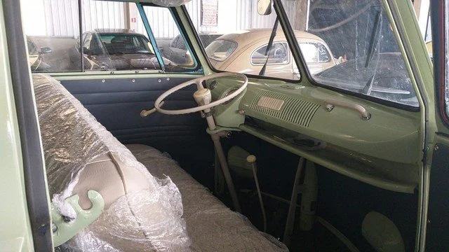 VW T1 split window bus 1966 — Brazilian Classic Cars