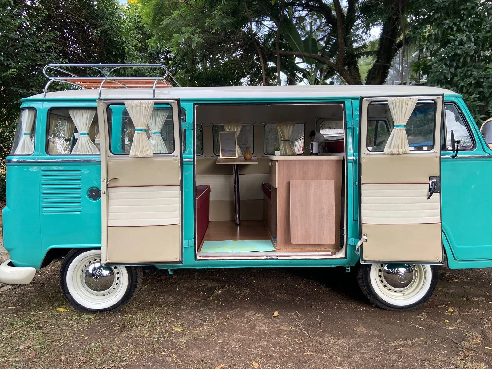 VW T2 baywindow bus camper van 1994 — Brazilian Classic Cars