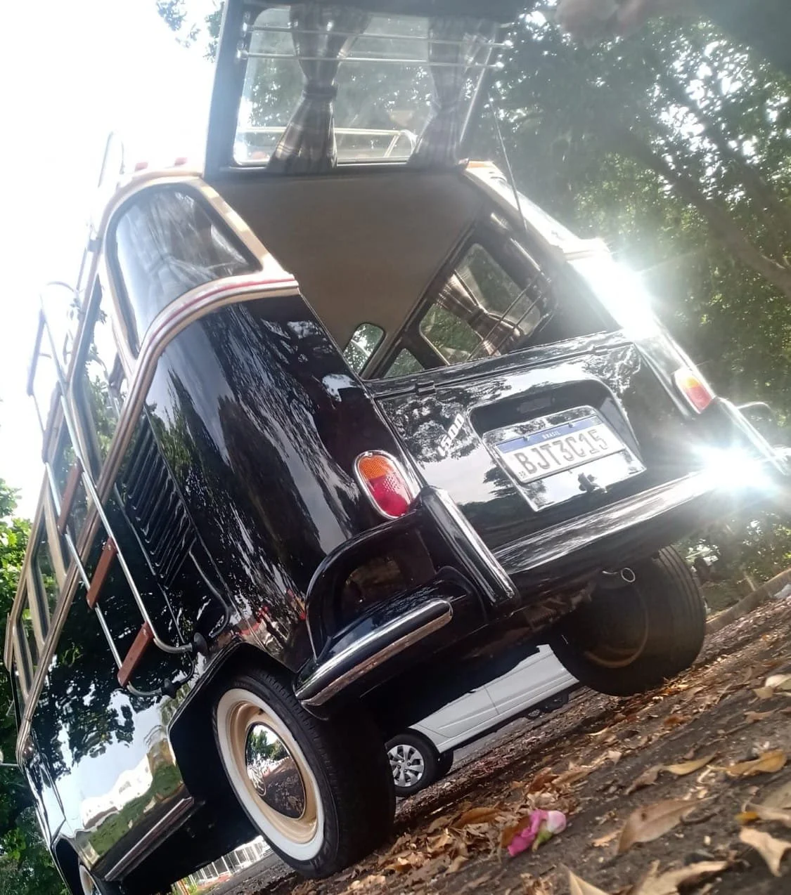 VW T1 splitwindow bus samba replica 1972 — Brazilian Classic Cars