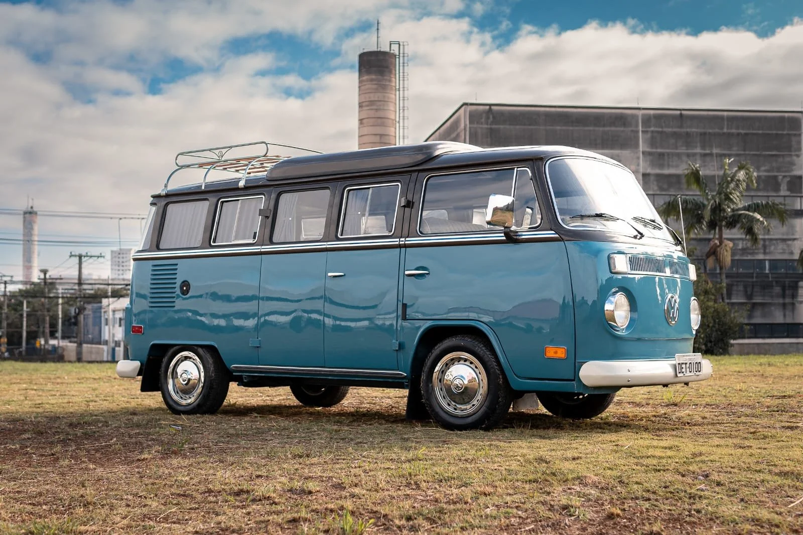 VW T2 baywindow bus camper van 1989 — Brazilian Classic Cars