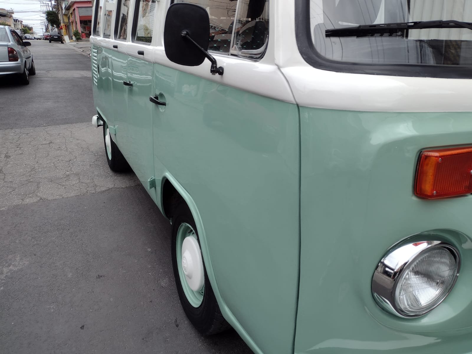 vw baywindow bus (15).jpeg