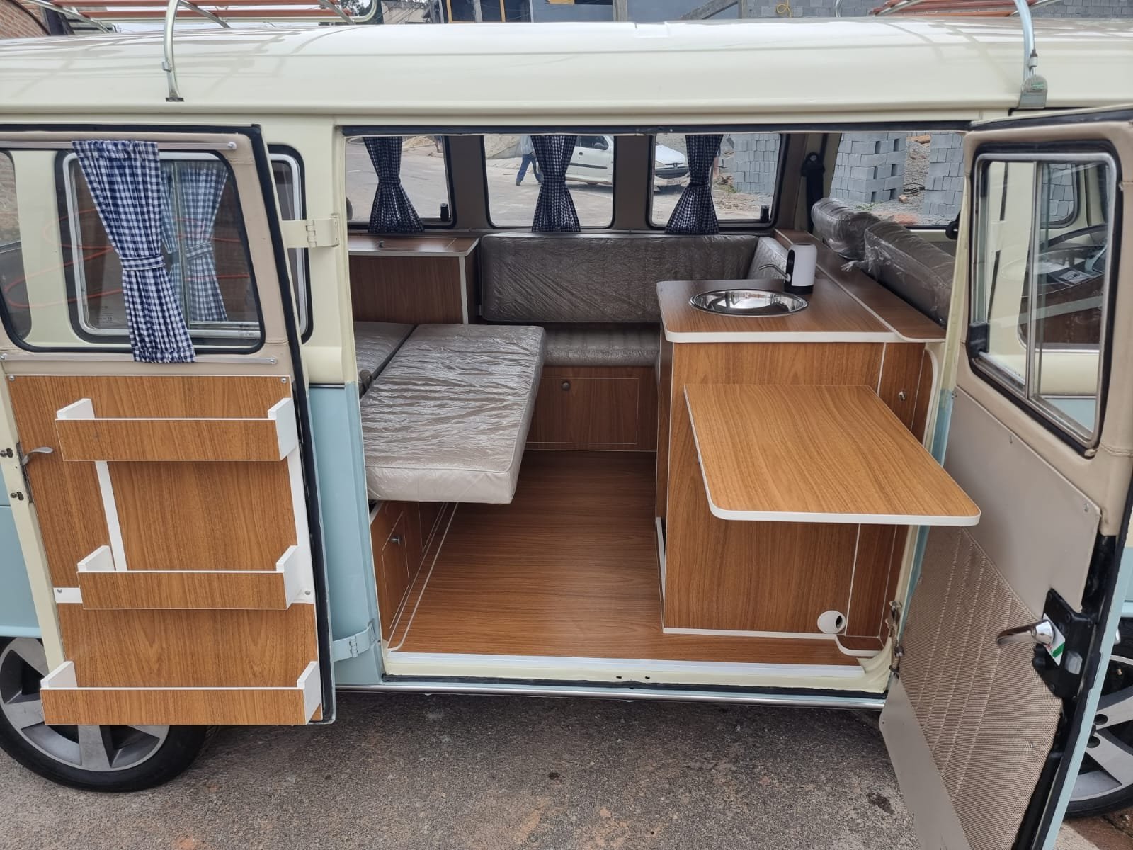 vw baywindow bus camper van (12).jpeg