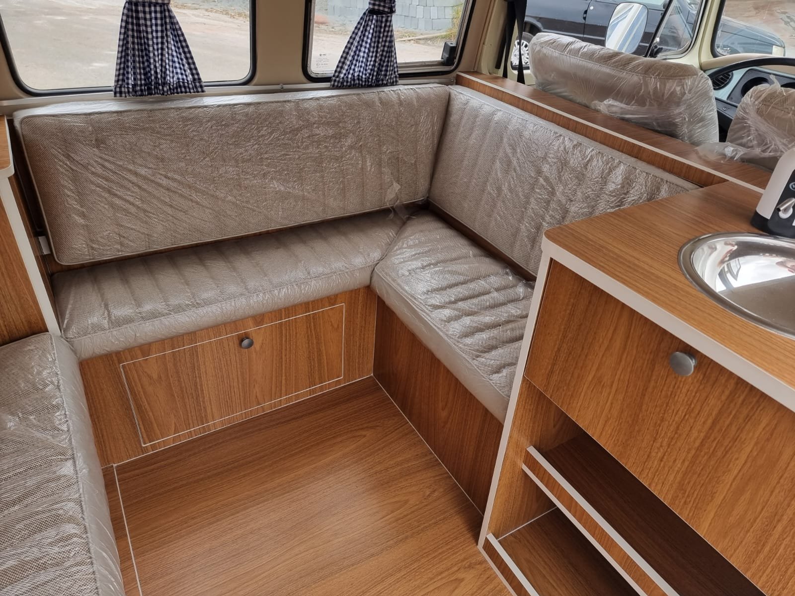 vw baywindow bus camper van (21).jpeg