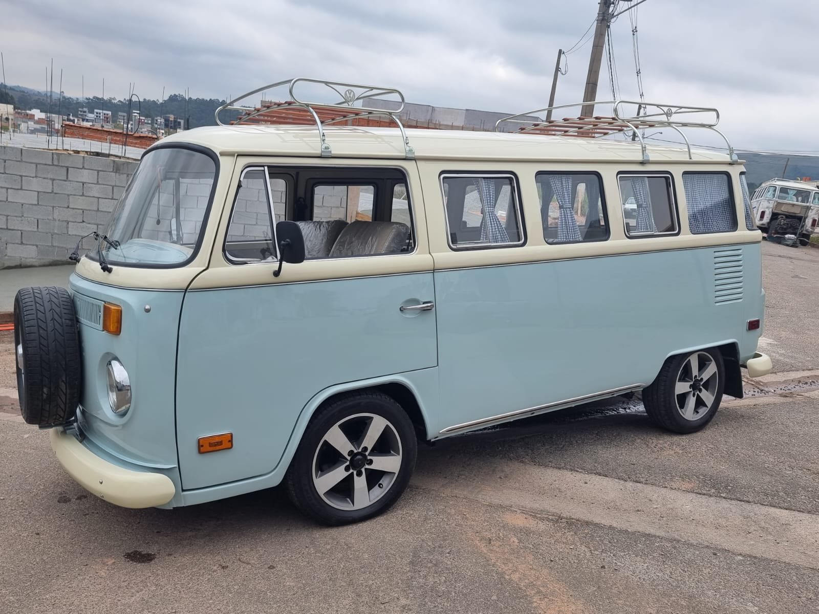 vw baywindow bus camper van (33).jpeg