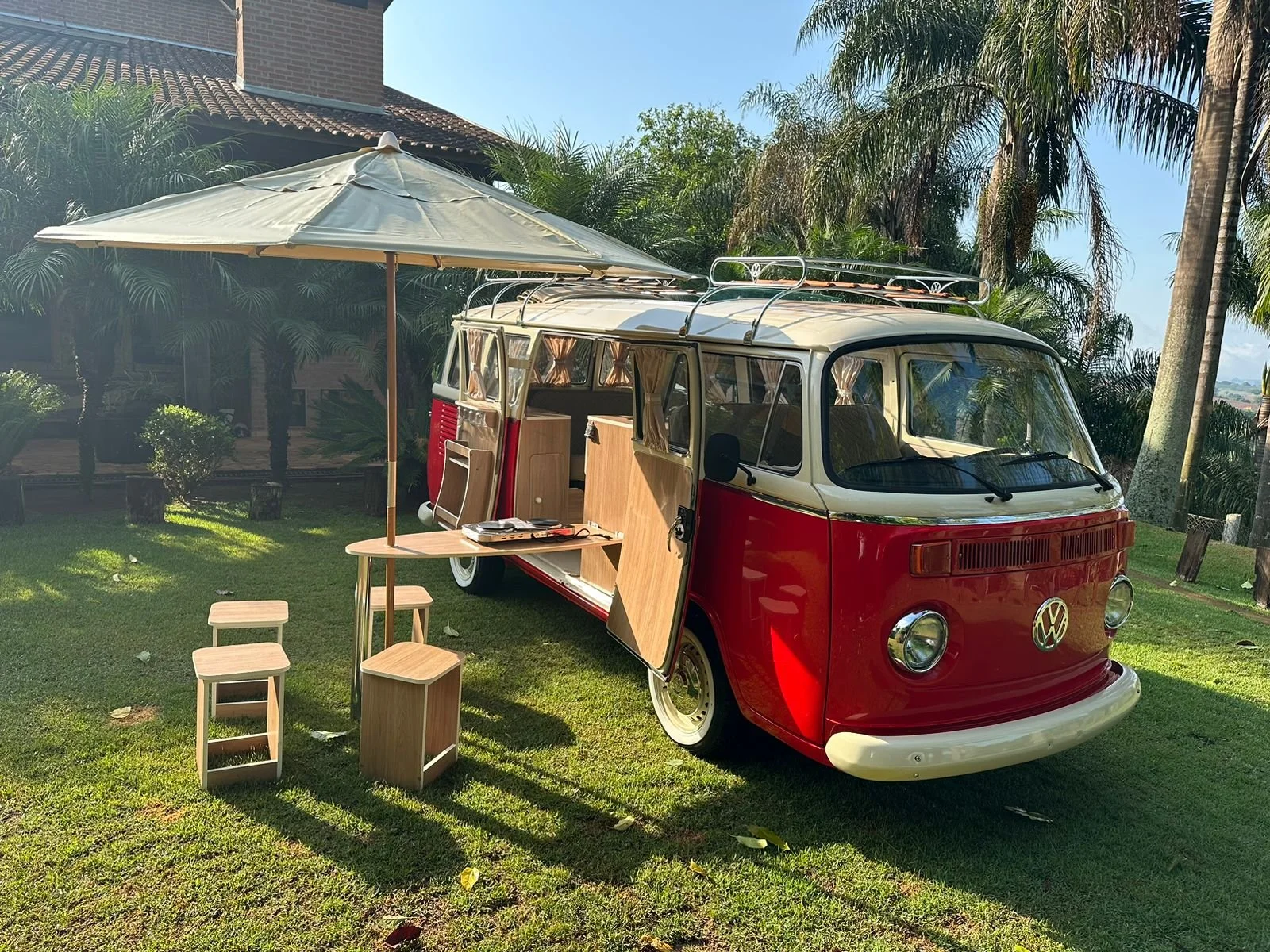 VW T2 baywindow bus camper van 1986 — Brazilian Classic Cars