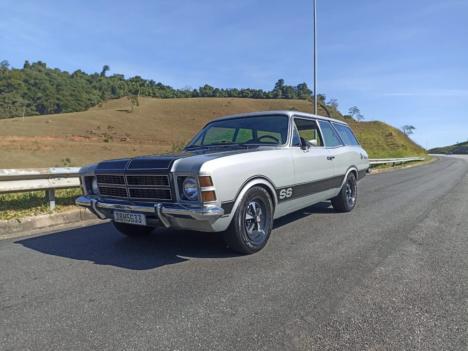 chevrolet caravan (5).jpeg