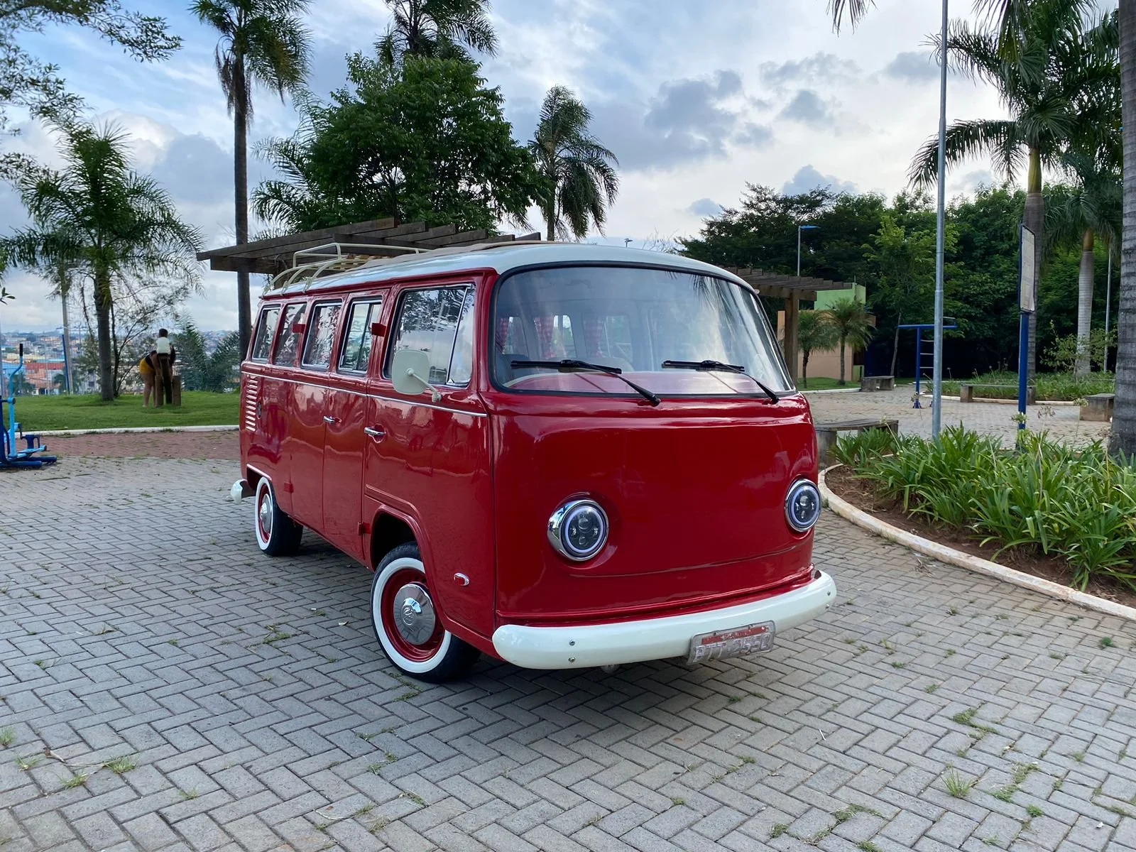 vw baywindow bus camper van (18).jpeg