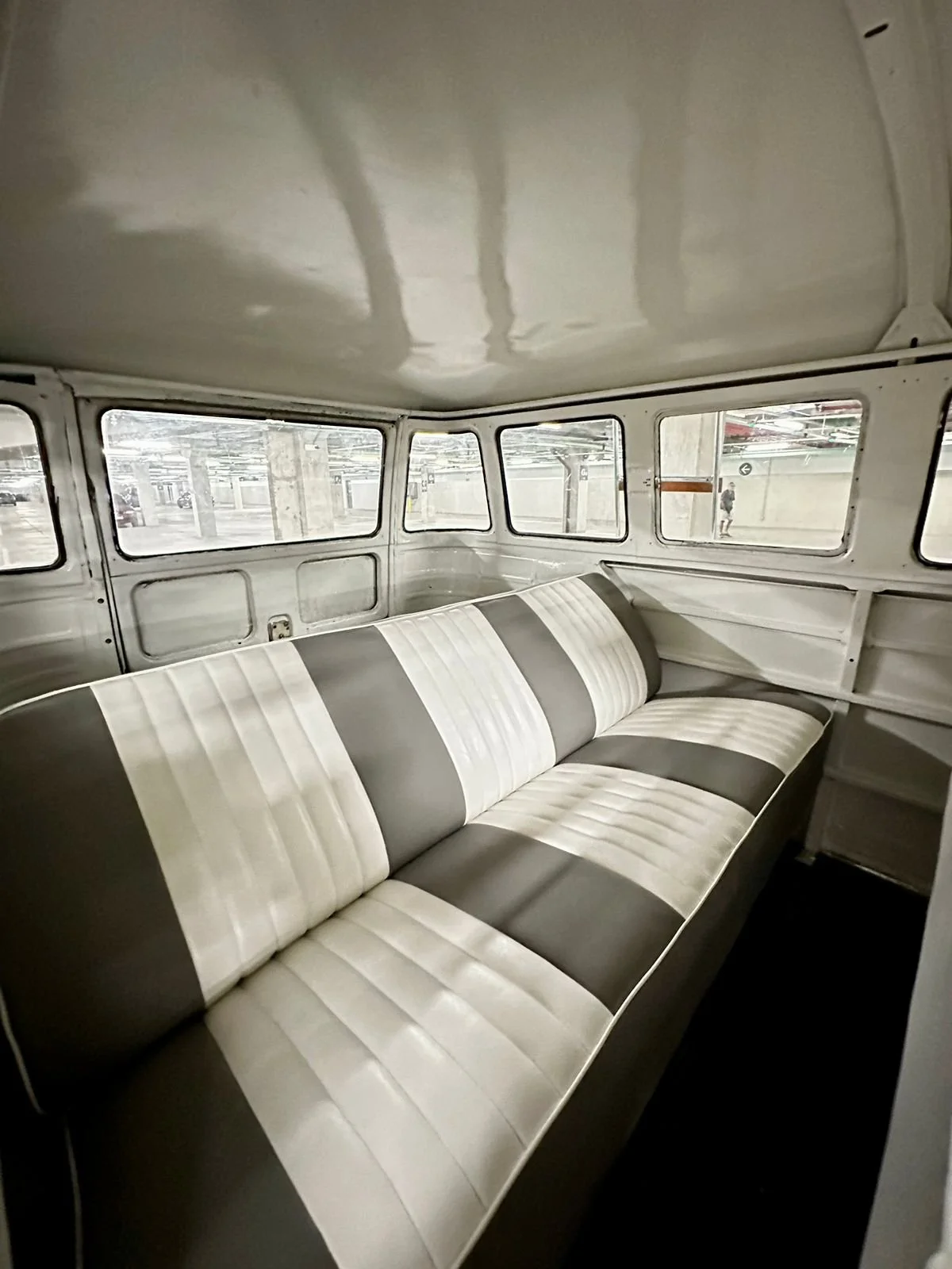 VW T1 splitwindow bus 1975 — Brazilian Classic Cars