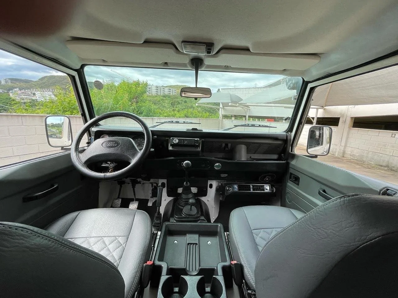 land rover defender 130 for sale (15).jpeg