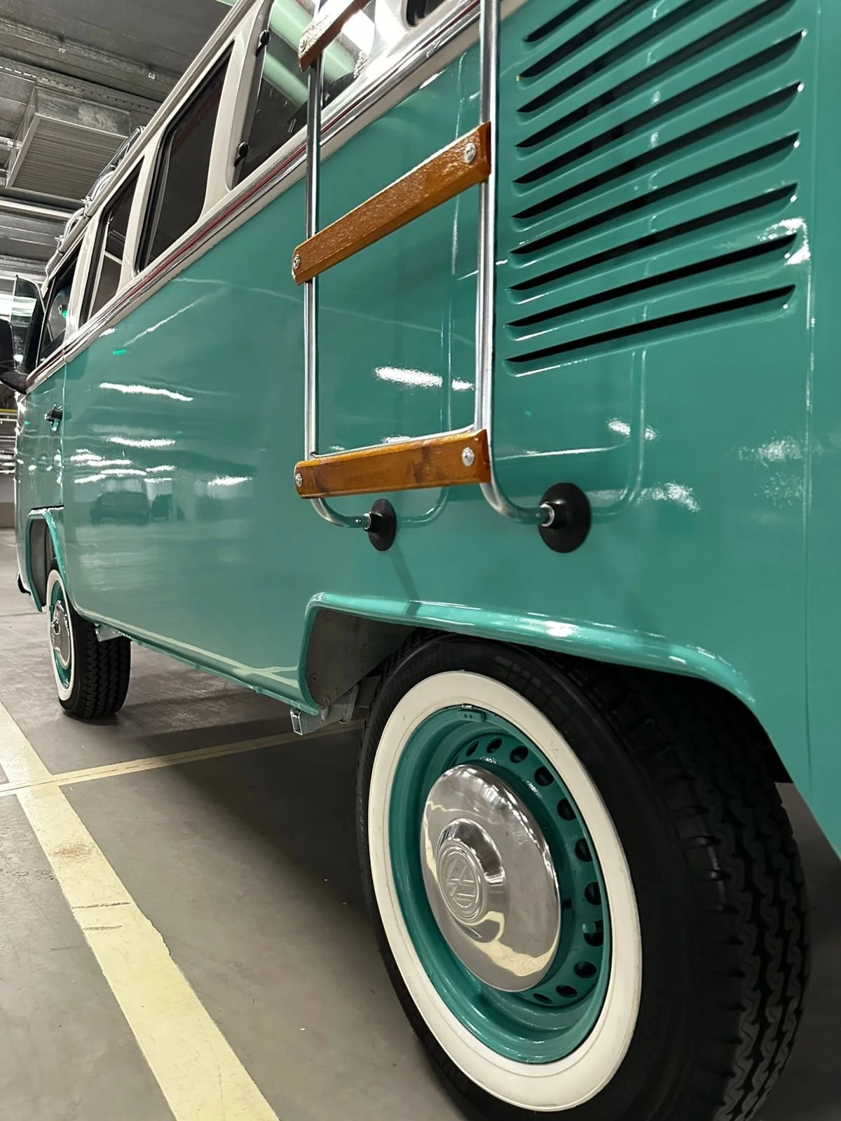 vw t2 baywindow bus (2).jpeg