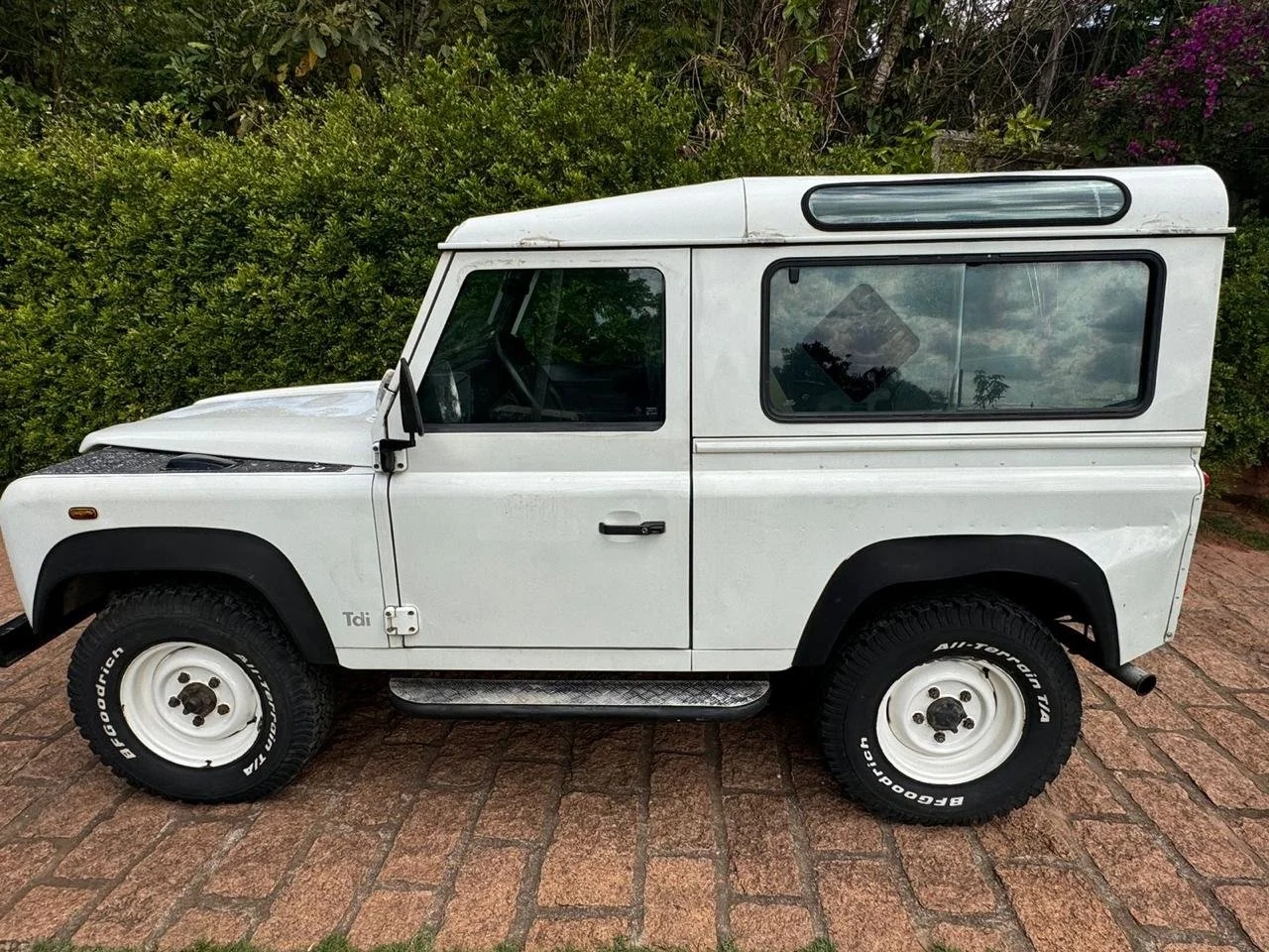 land rover defender 90 for sale (5).jpeg