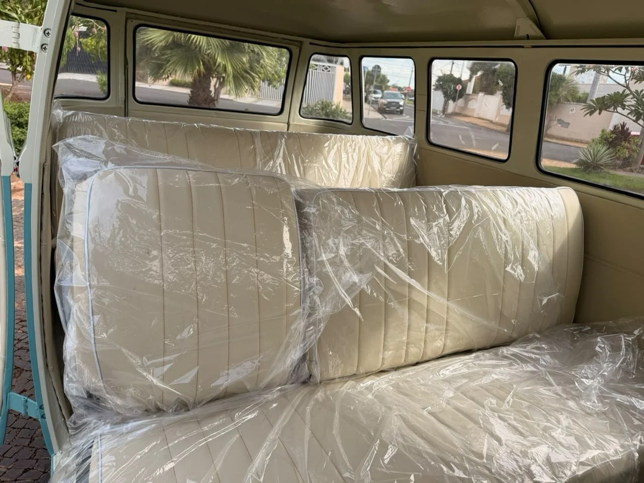 splitwindow bus for sale 1968 (18).jpeg