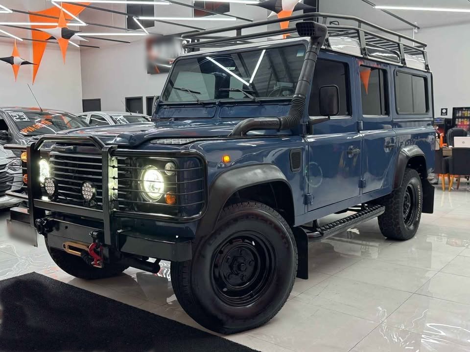land rover defender 110_2.jpg