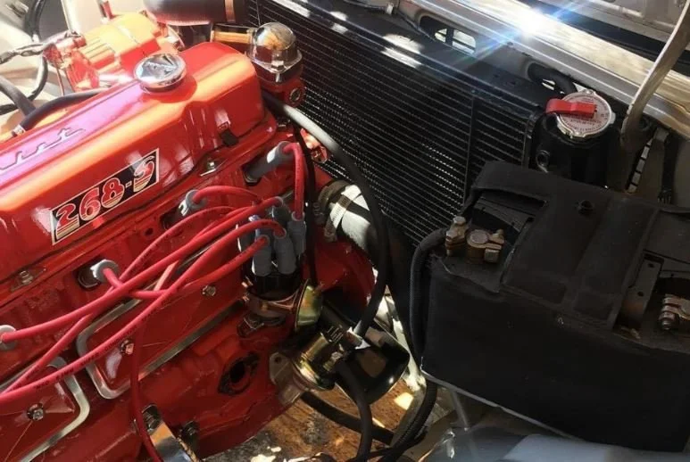 Caravan SS 6 cylinder_3.JPG