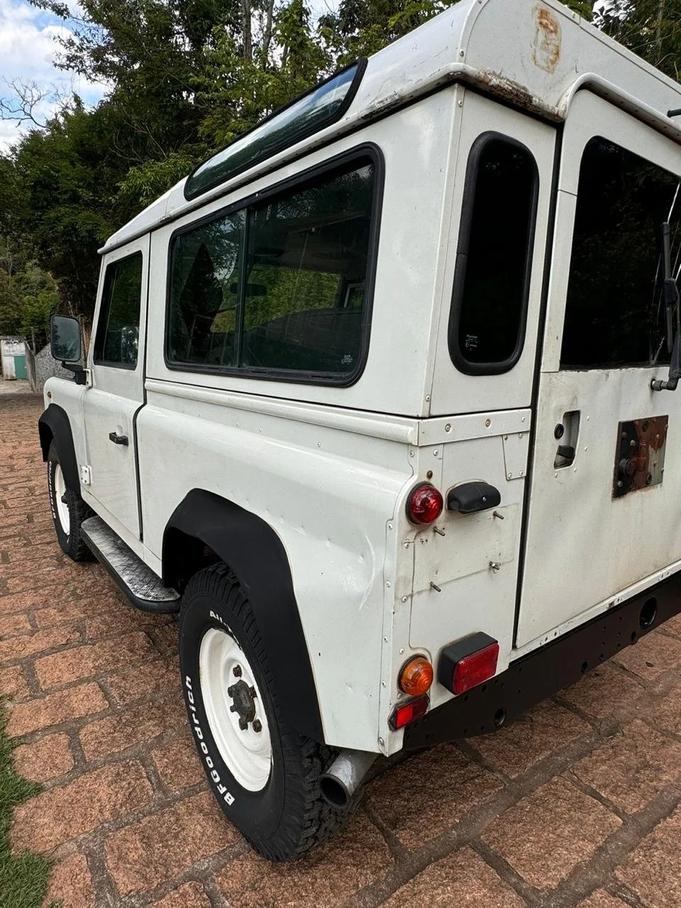land rover defender 90 for sale (3).jpeg