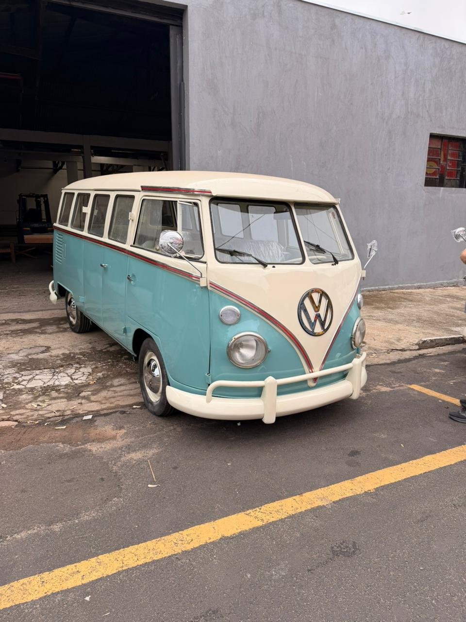 VW T1 split window bus 1974