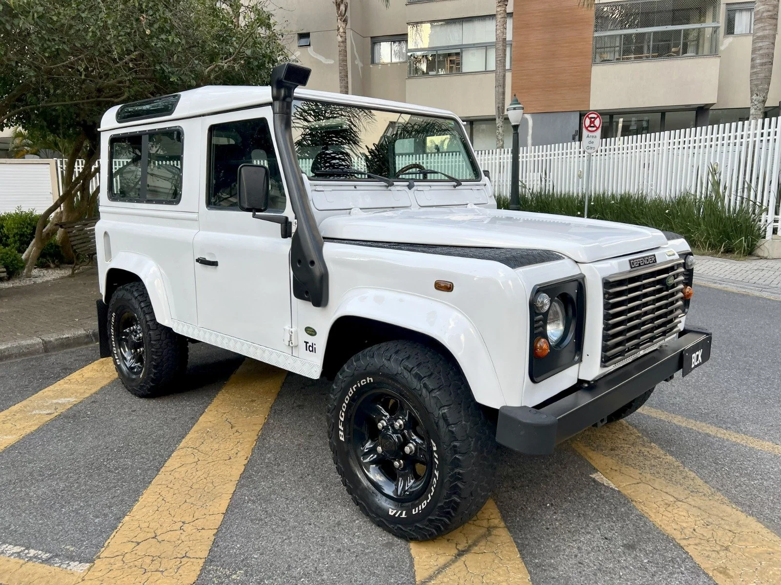 land rover defender 90 for sale (14).jpeg