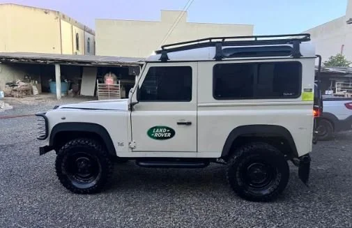 defender 90_5.JPG