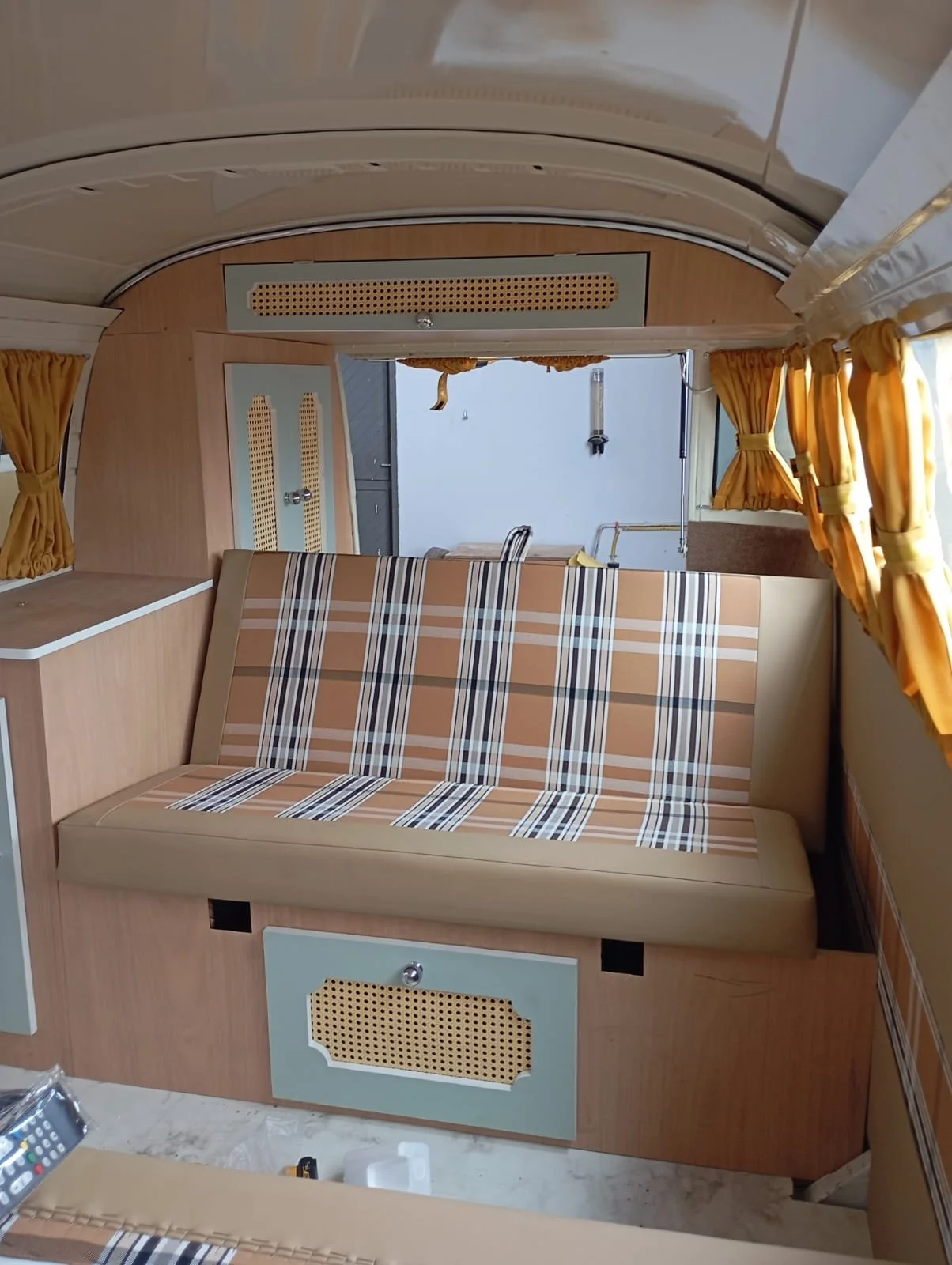 vw t2 baywindow bus camper van (9).jpeg