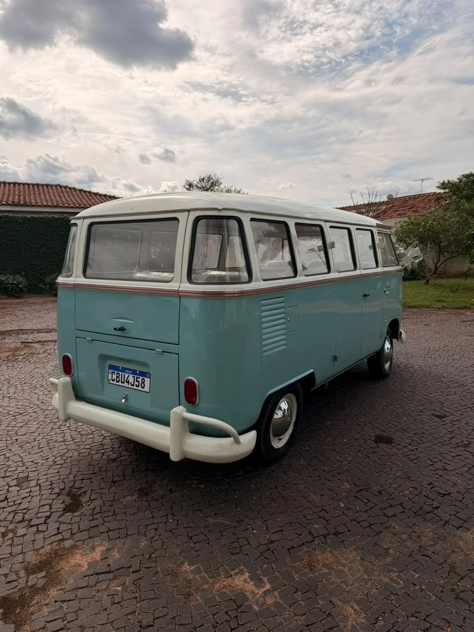 splitwindow bus for sale 1968 (8).jpeg