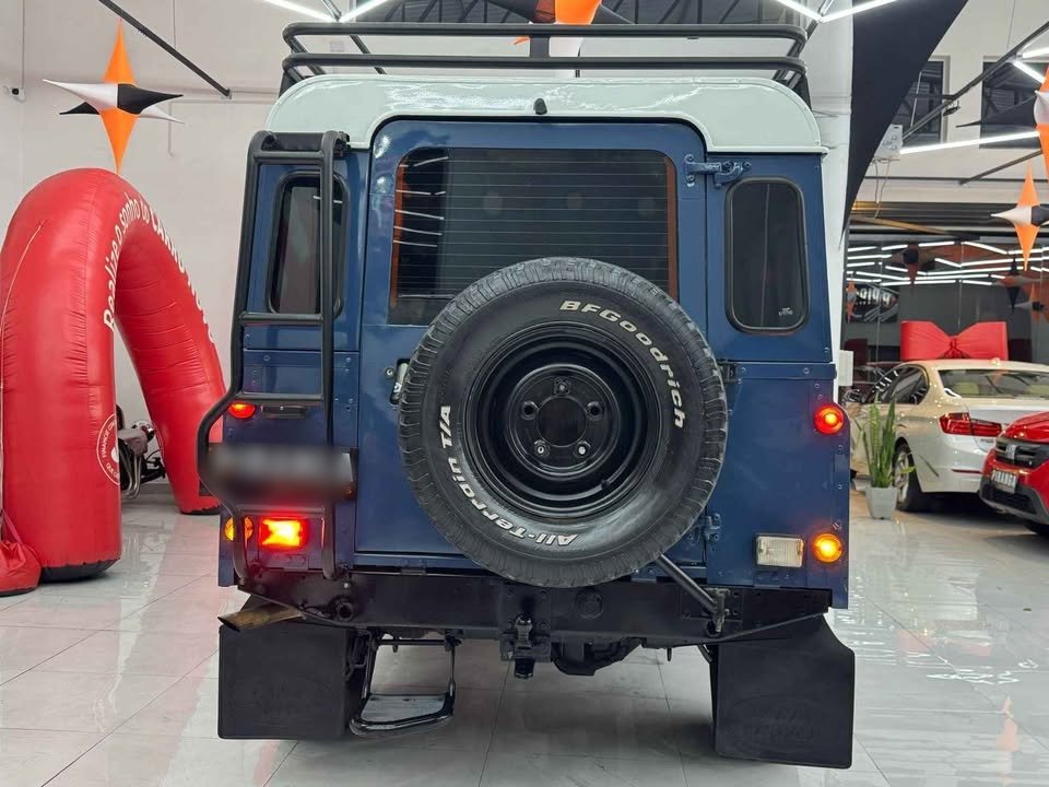 land rover defender 110_6.jpg