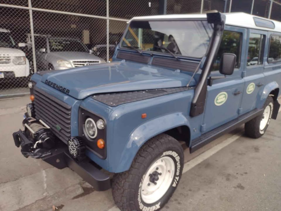 land rover defender 110_2.jpg