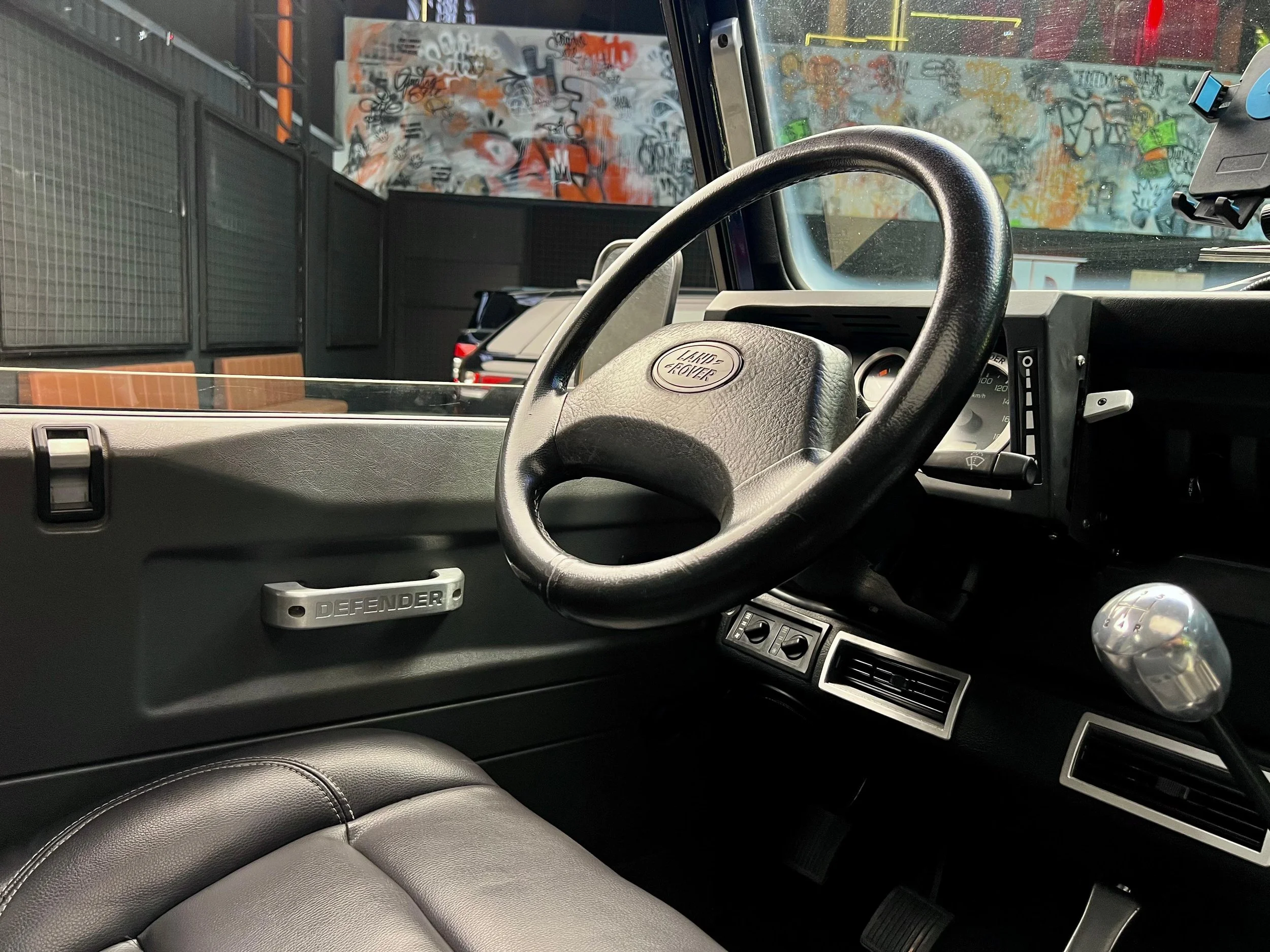 defender 110 (4).jpeg