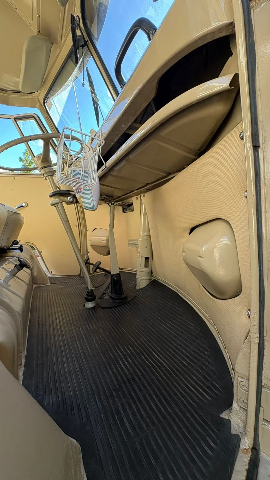 vw t1 splitwindow bus for sale (15).jpeg