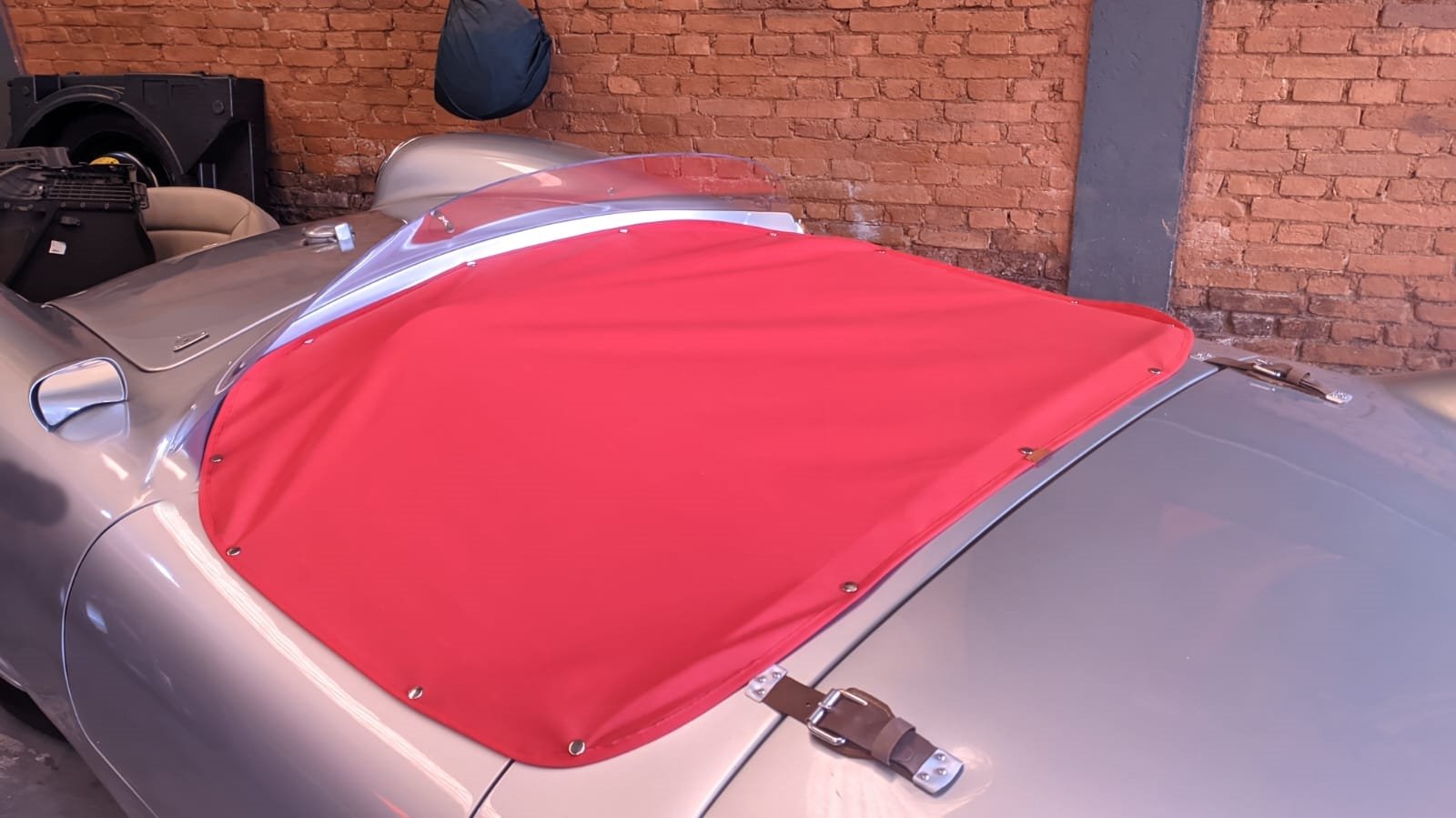 550 replica (1).jpeg