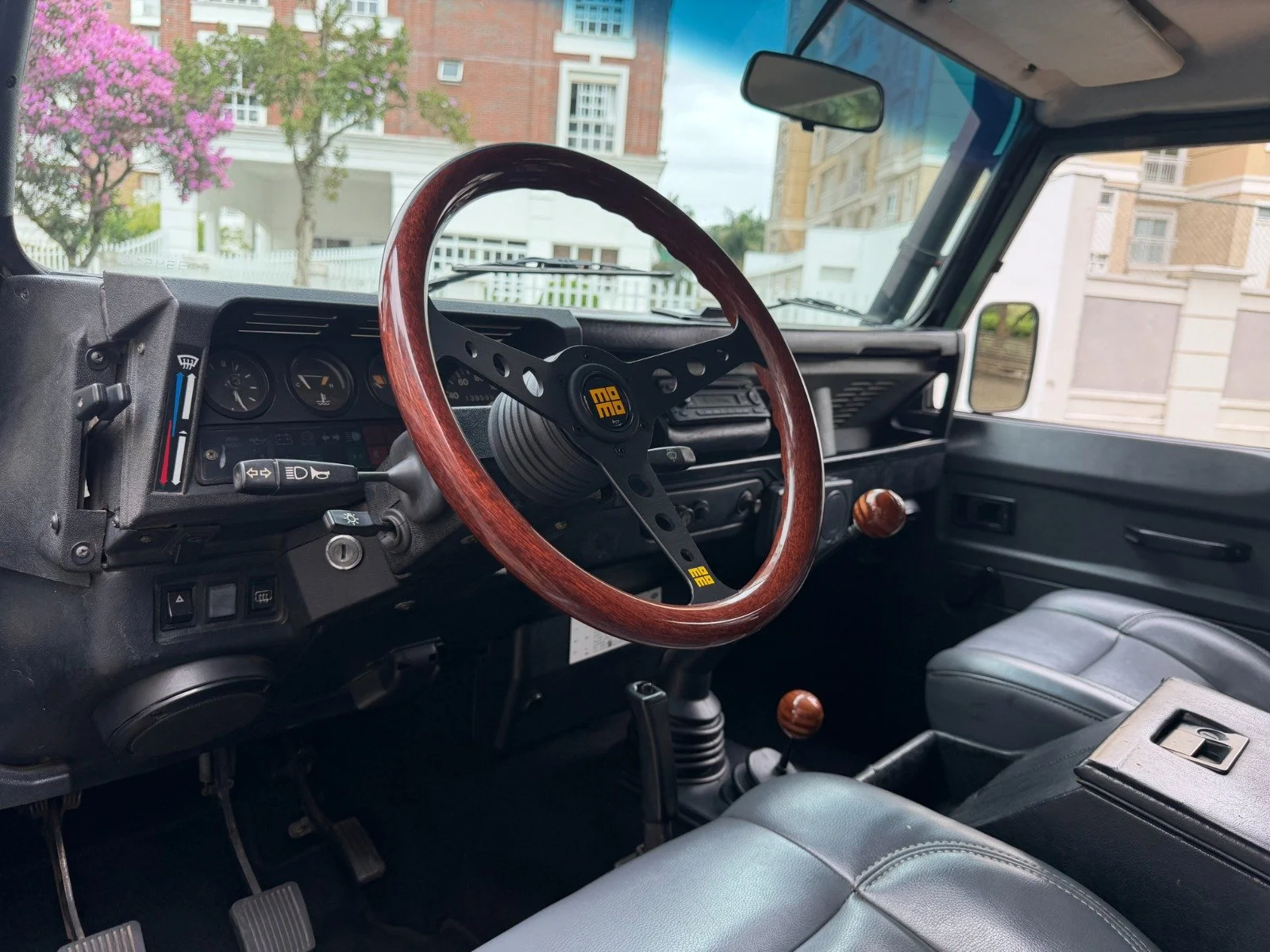 land rover defender 1996 for sale (16).jpeg