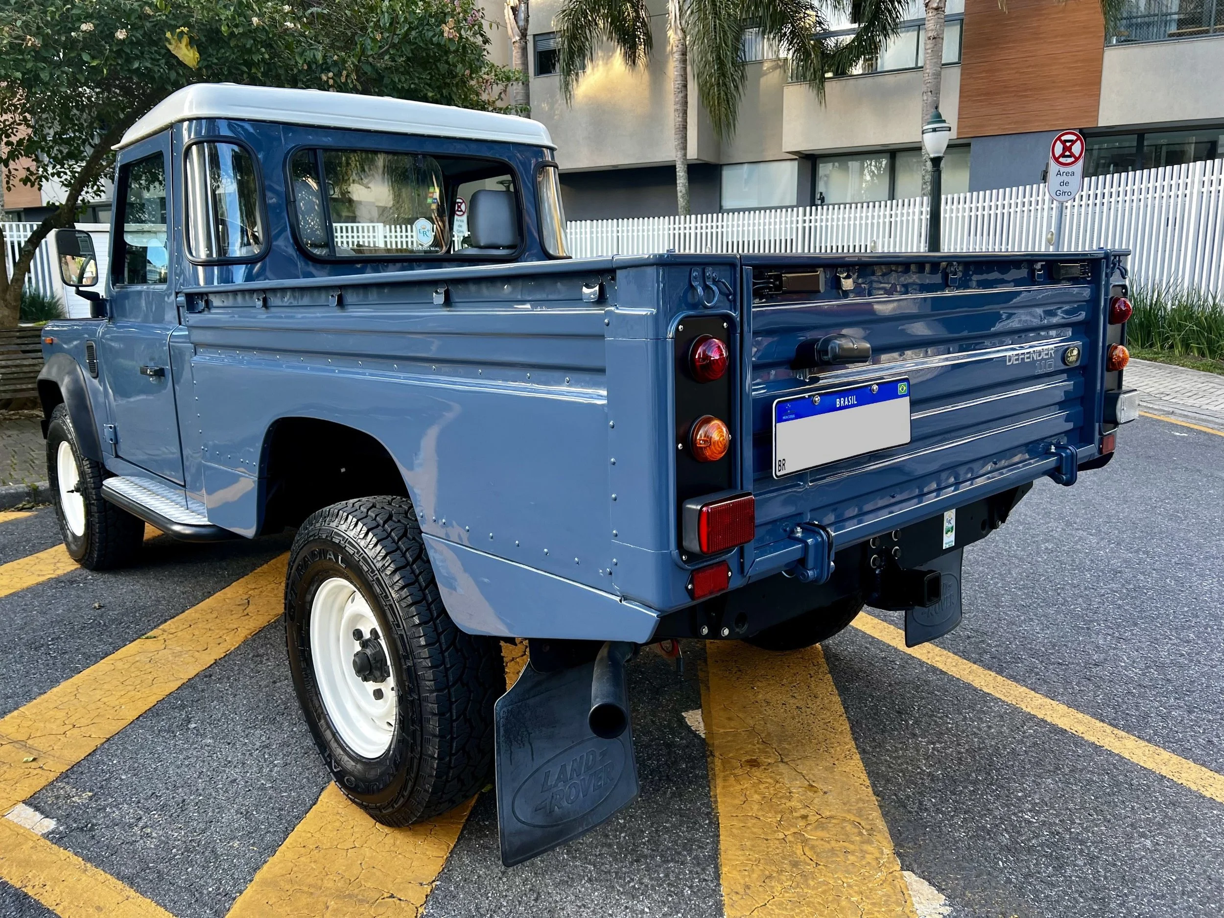 Land Rover Defender 110 HCPU 1997 — Brazilian Classic Cars