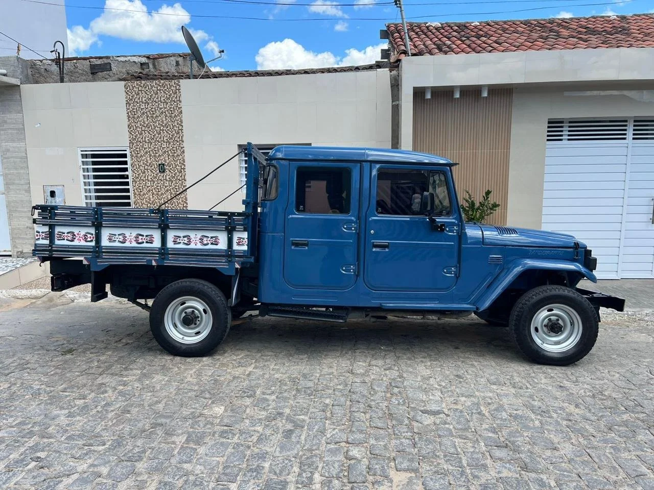 toyota crew cab 4 doors for sale_1.jfif