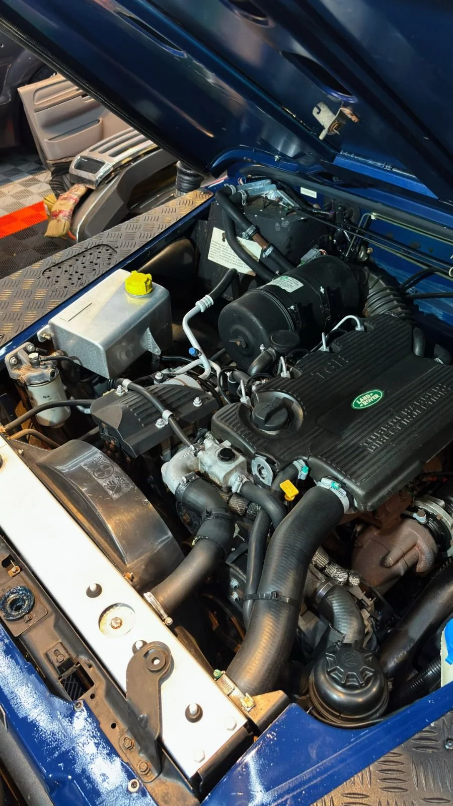 land rover defender 110 camper (8).jpeg