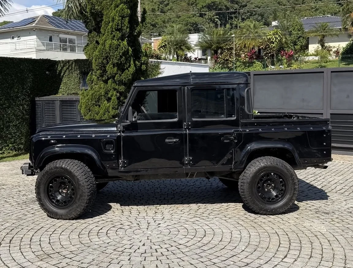 land rover defender 110 for sale_2.jpg