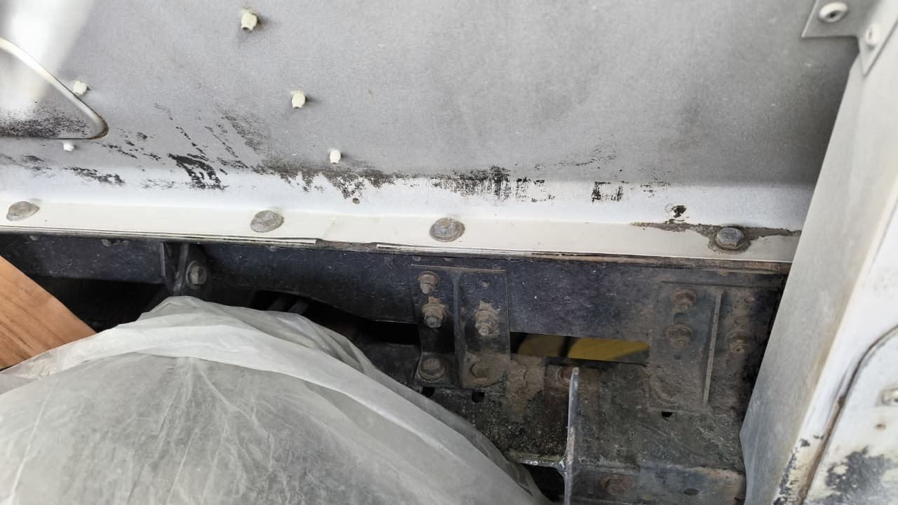 130 land rover (14).jpeg